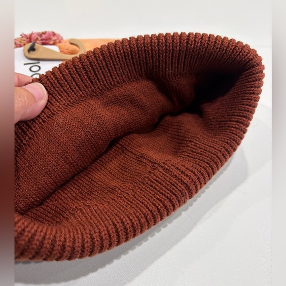SmartWool Adult Knit Winter Pattern Pom Beanie Merino Wool Apricot NWT Women\'s main image 6
